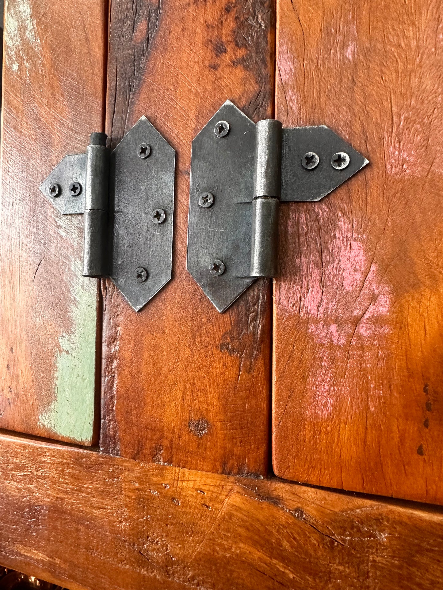 Armário de madeira 8 portas madeira rústica