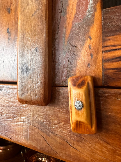 Armário de madeira 8 portas madeira rústica